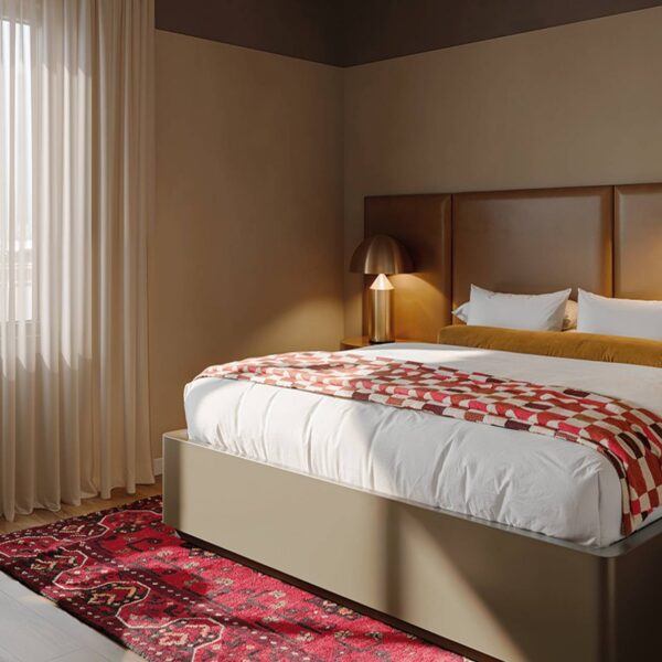 King Suite Reverse bedroom