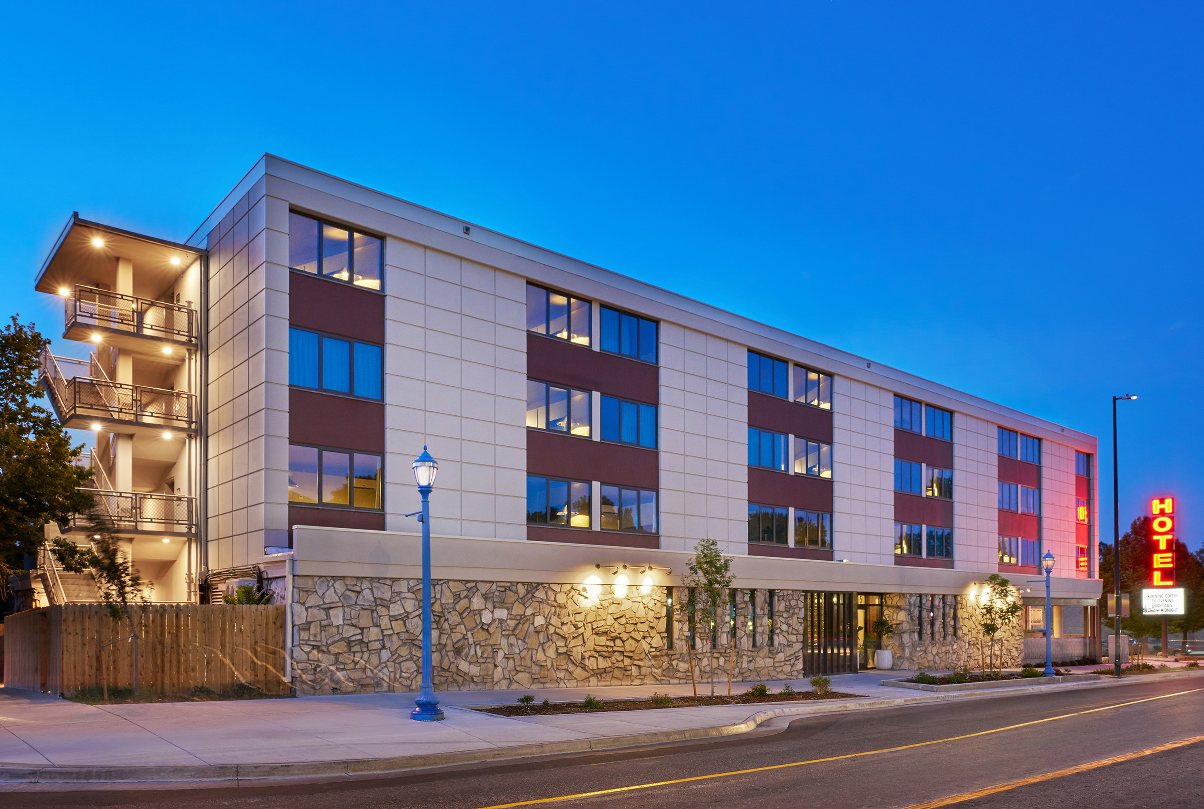003_260817_WerkCreative_All Inn_Exteriors_72DPI_B